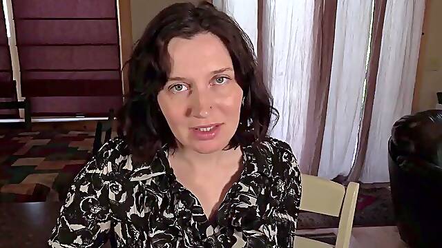 Bettie Bondage – Caught with Sis by Mom