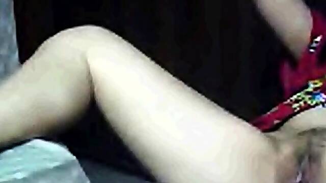 Mature Asian on Webcam Solo