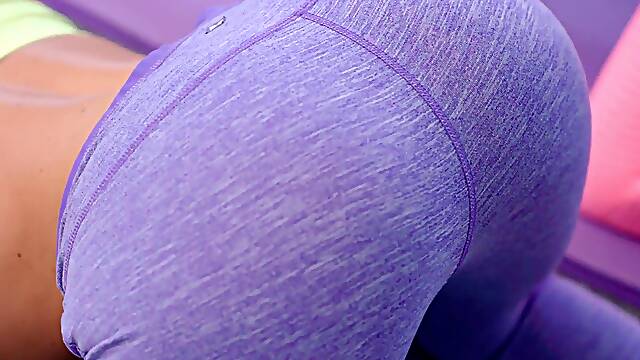 Yoga Step Mom Krissy Lynn Fucks Her BF And She Joins