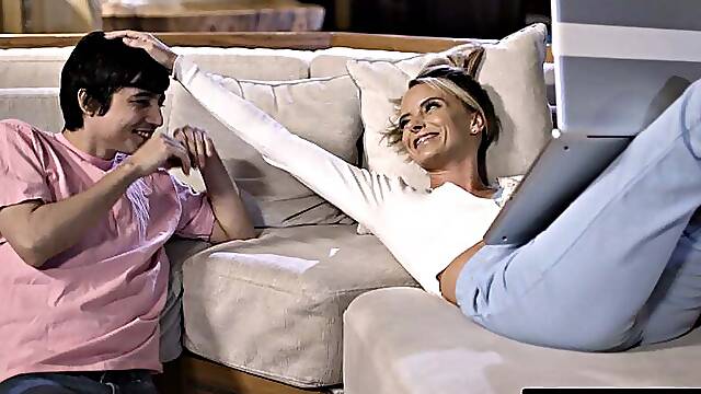 ADULT TIME - MILF Pristine Edge Kept Up All Night By Her Stepsons Want To Fuck - PORTUGUESE SUBTITLES