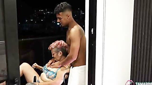 Granny Clips
