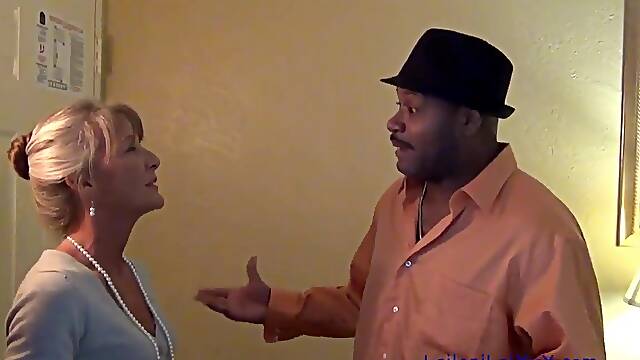5 Diamond Inn - mother Id like to fuck Soothes Upset BBC Guest