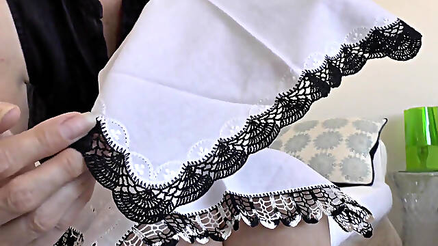 Your Vintage Handkerchief Sniffing Day - Part 1, Lady Victoria Valente