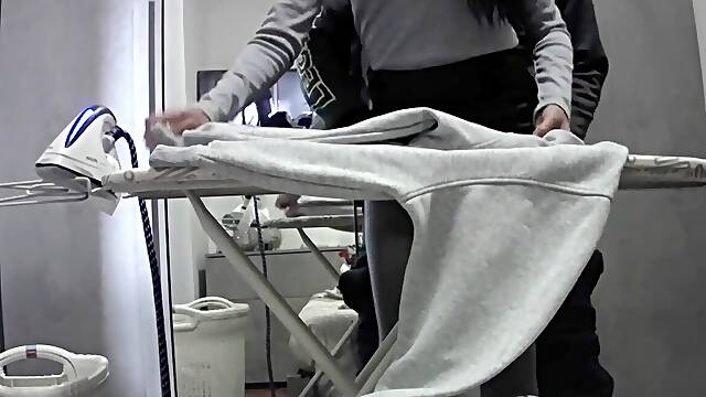 Desperate housewifes, its not my case. Having an climax during a normal working day at home