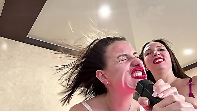 Twins Puff Face Play POV