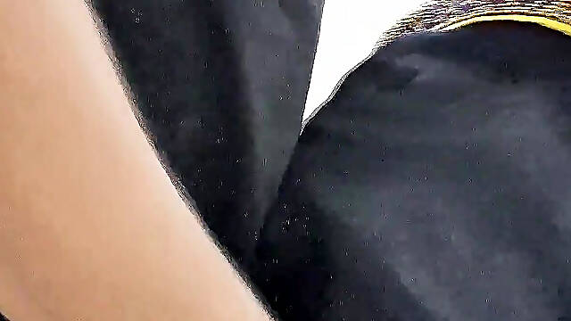 Hot Indian Desi Aunty Sex in Black Saari