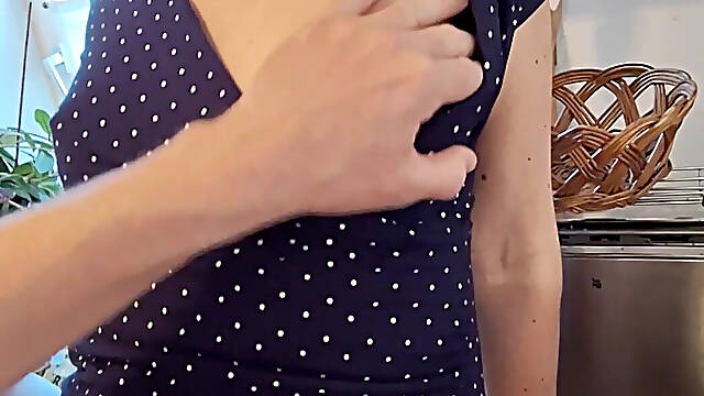 Kitchen rough fucking MILF moaning a lot while squirting, assfingering, licking and insertion of kitchenstuff